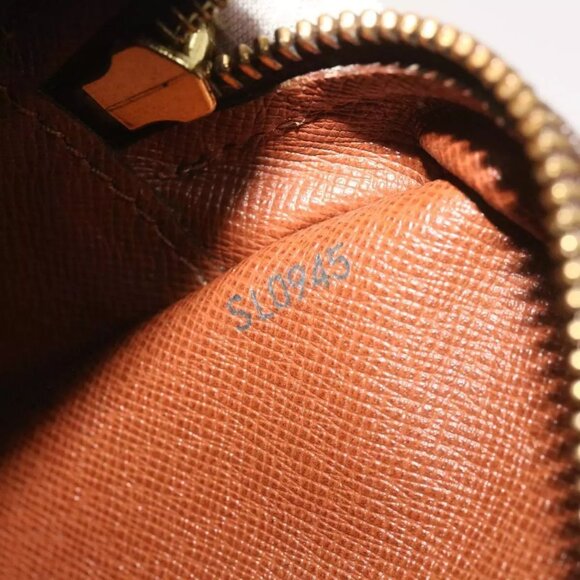 LOUIS VUITTON Monogram Compiegne 23 Clutch Bag M51847 LV Auth - Picture 5 of 16